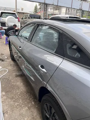 New BYD E2 43 kWh 94 hp FWD 2025 Gray
