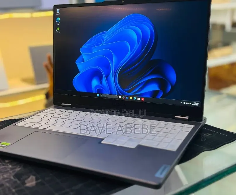New Laptop Lenovo Legion 5 16GB AMD Ryzen 7 SSD 1T