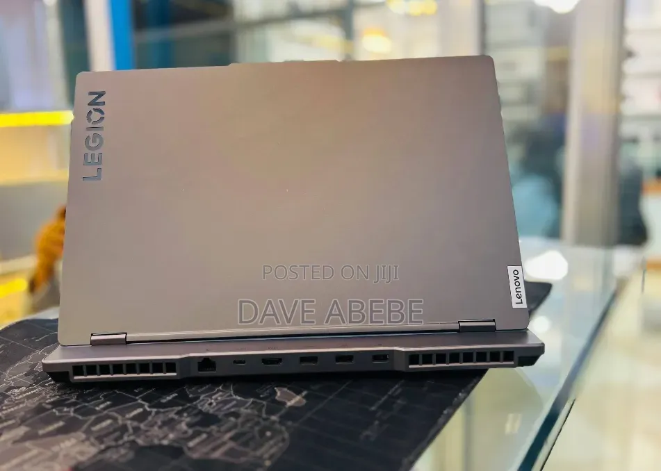 New Laptop Lenovo Legion 5 16GB AMD Ryzen 7 SSD 1T