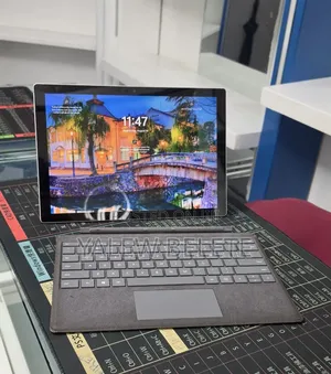 New Laptop Microsoft Surface Pro 7+ 32GB Intel Core i7 SSD 1T