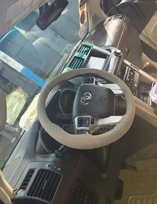 Toyota Land Cruiser 2015 Black
