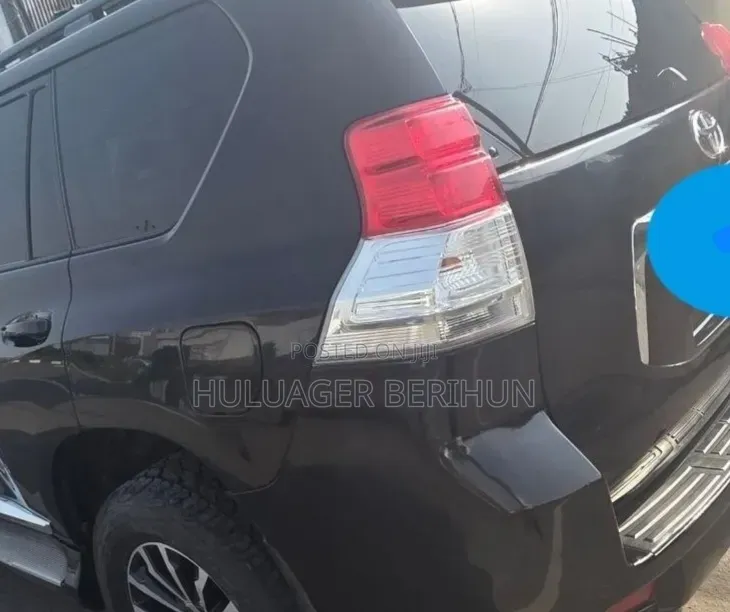 Toyota Land Cruiser 2015 Black
