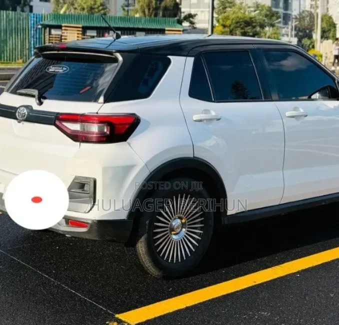 Toyota Raize 2022 White
