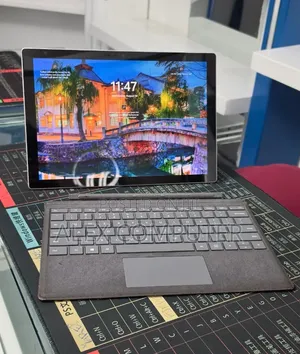 New Laptop Microsoft Surface Pro 7+ 32GB Intel Core i7 SSD 1T