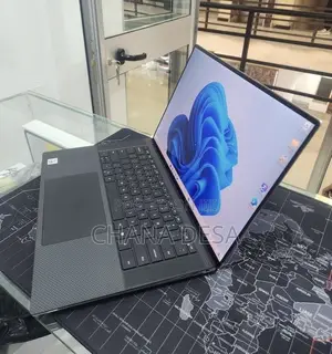 New Laptop Dell XPS 15 16GB Intel Core i7 SSD 512GB