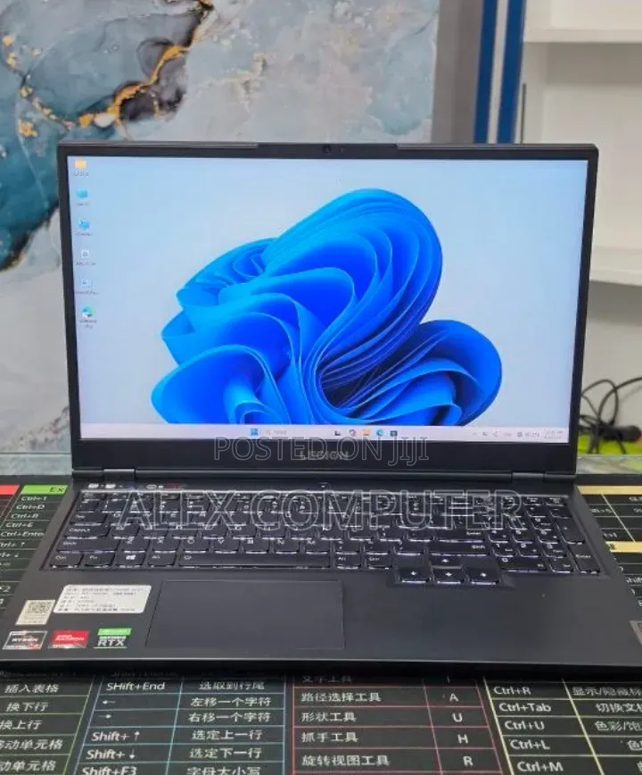 New Laptop Lenovo Legion 5 16GB AMD Ryzen 7 SSD 512GB