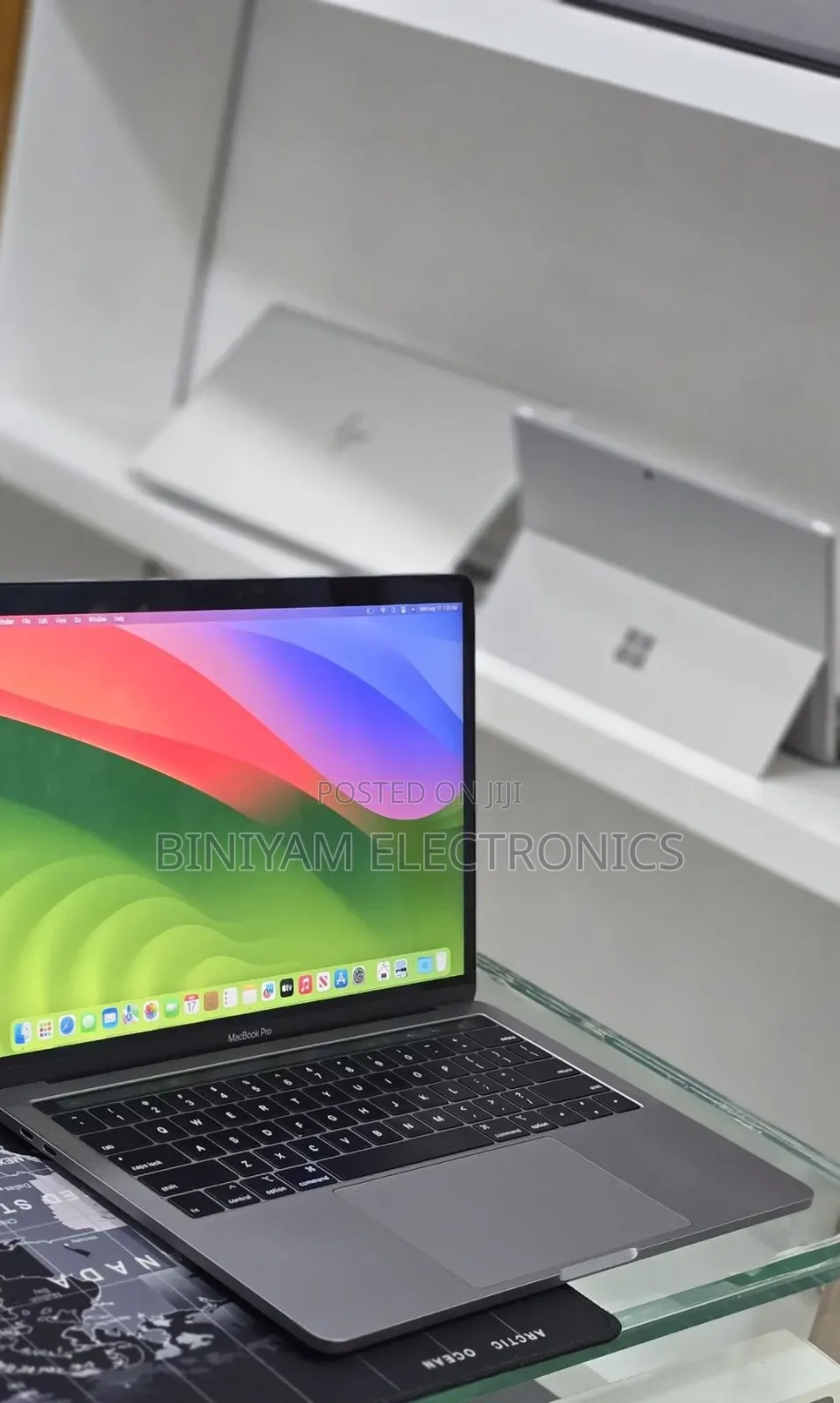New Laptop Apple MacBook Pro 2020 M1 16GB Apple M1 SSD 512GB