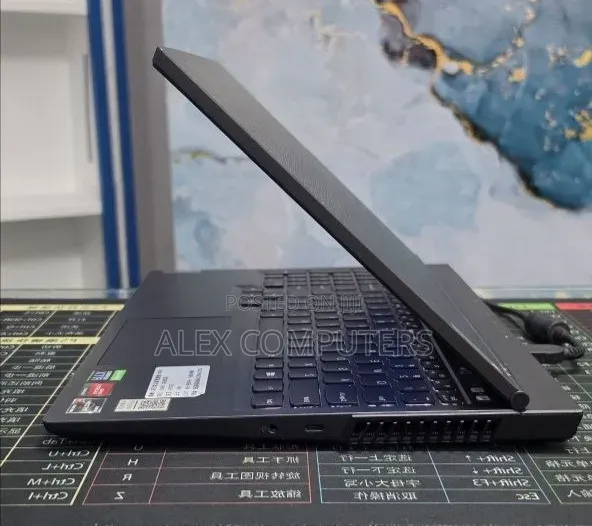 New Laptop Lenovo Legion 5 16GB AMD Ryzen 7 SSD 512GB