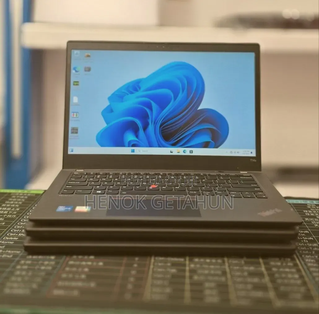 New Laptop Lenovo ThinkPad T14s G4 16GB Intel Core i5 SSD 512GB