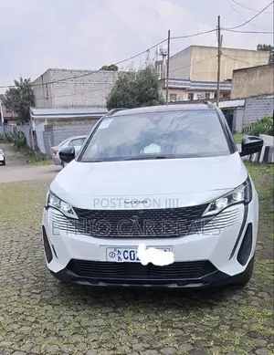 Peugeot 5008 2021 White