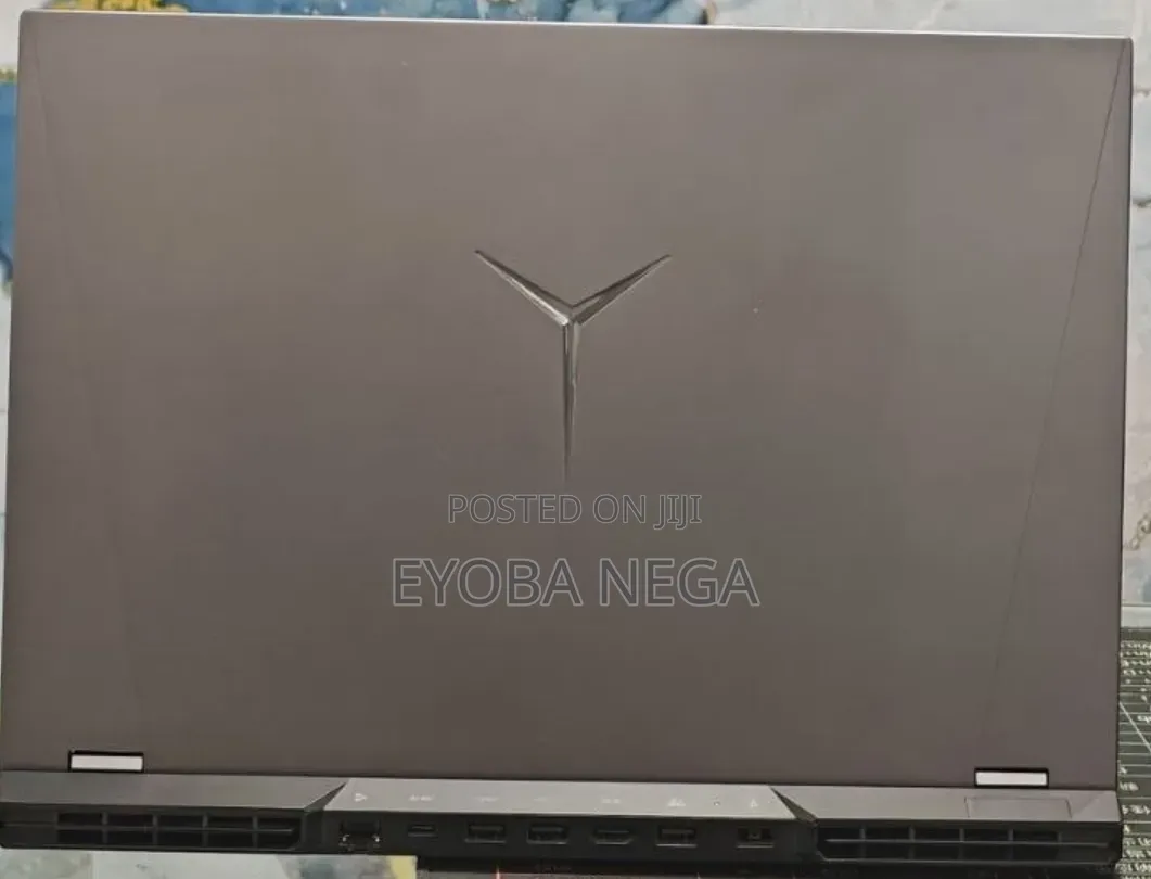 New Laptop Lenovo Legion 5 16GB AMD Ryzen 7 SSD 512GB