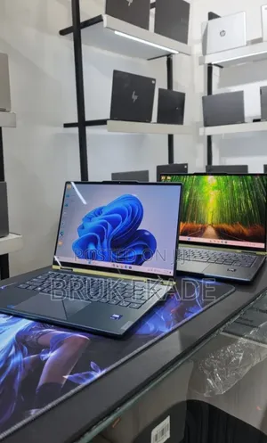 New Laptop Lenovo Yoga 7i 16GB Intel Core Ultra 7 SSD 512GB