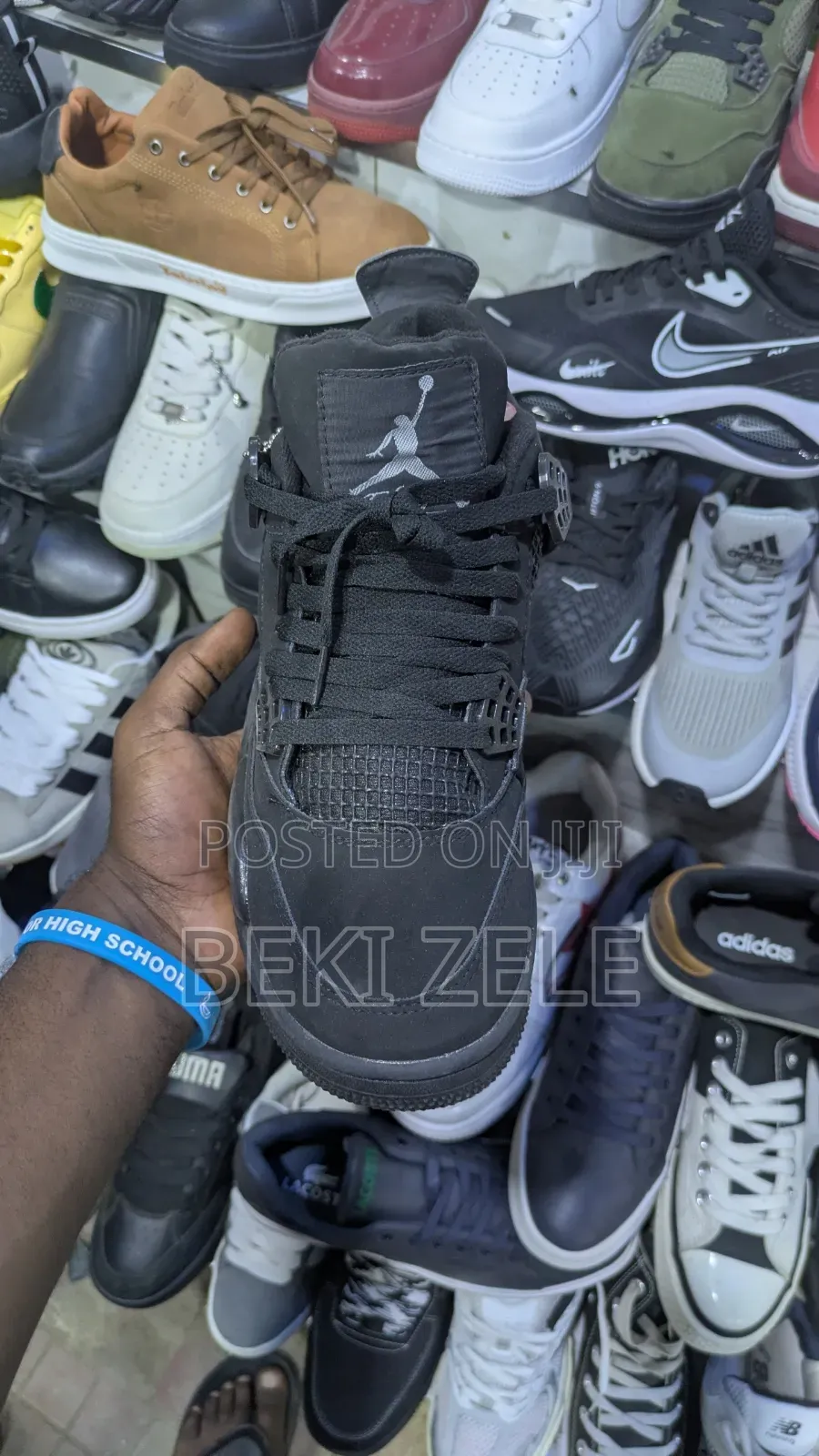 Air Jordan 4 Retro "Black Cat"
