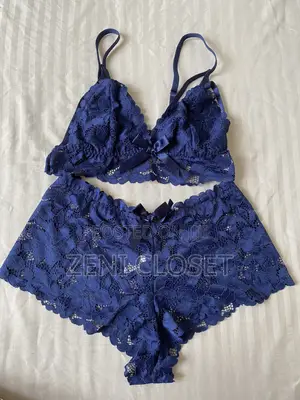 Divavoom Floral Lace Lingerie Set – Bra Boyshorts
