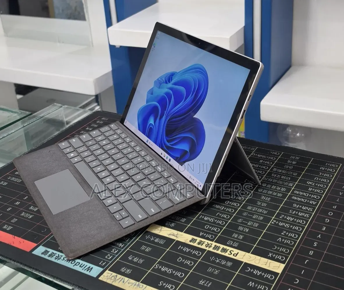 New Laptop Microsoft Surface Pro 7+ 32GB Intel Core i7 SSD 1T