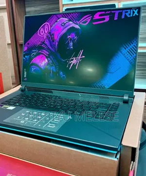 New Laptop Asus ROG Strix G16 16GB Intel Core i9 SSD 1T