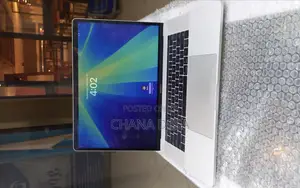 New Laptop Apple MacBook Pro 2018 16GB Intel Core i7 SSD 256GB