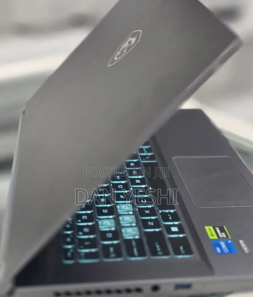 New Laptop MSI 16GB Intel Core i5 SSD 1T