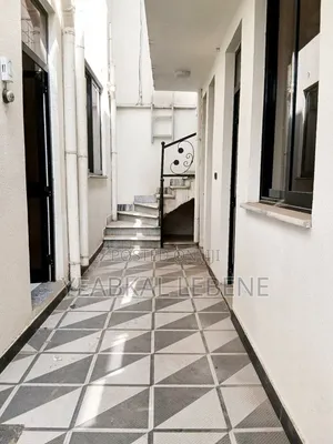 6bdrm House in Bole for sale