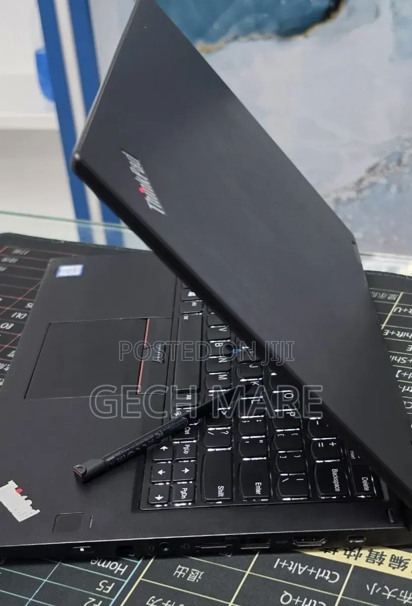 New Laptop Lenovo ThinkPad X1 Yoga 16GB Intel Core i5 SSD 256GB