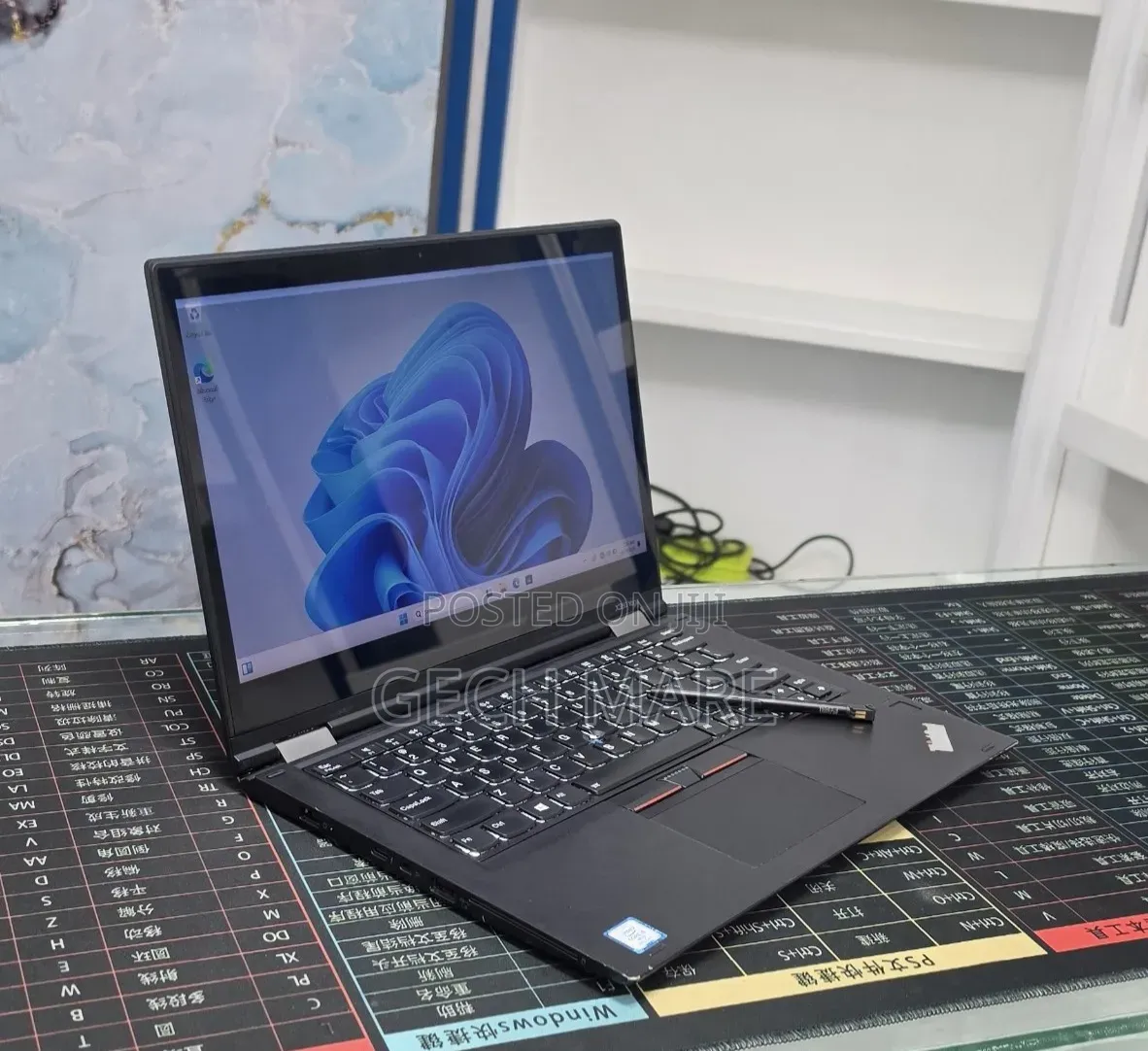 New Laptop Lenovo ThinkPad X1 Yoga 16GB Intel Core i5 SSD 256GB