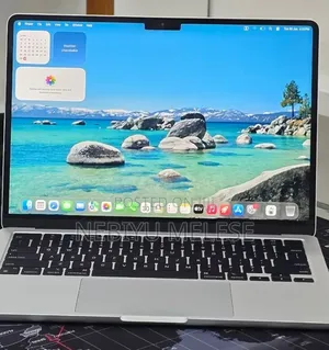 New Laptop Apple MacBook Air 2024 M3 16GB Apple M3 SSD 512GB