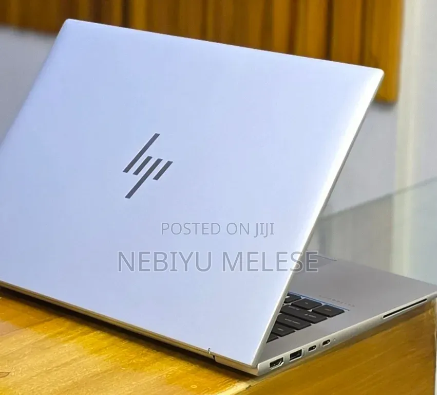 New Laptop HP EliteBook 840 G10 16GB Intel Core i7 SSD 512GB