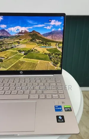 New Laptop HP Pavilion 14 16GB Intel Core i7 SSD 512GB