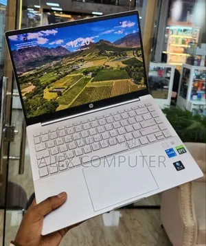 New Laptop HP Pavilion 14 16GB Intel Core i7 SSD 512GB
