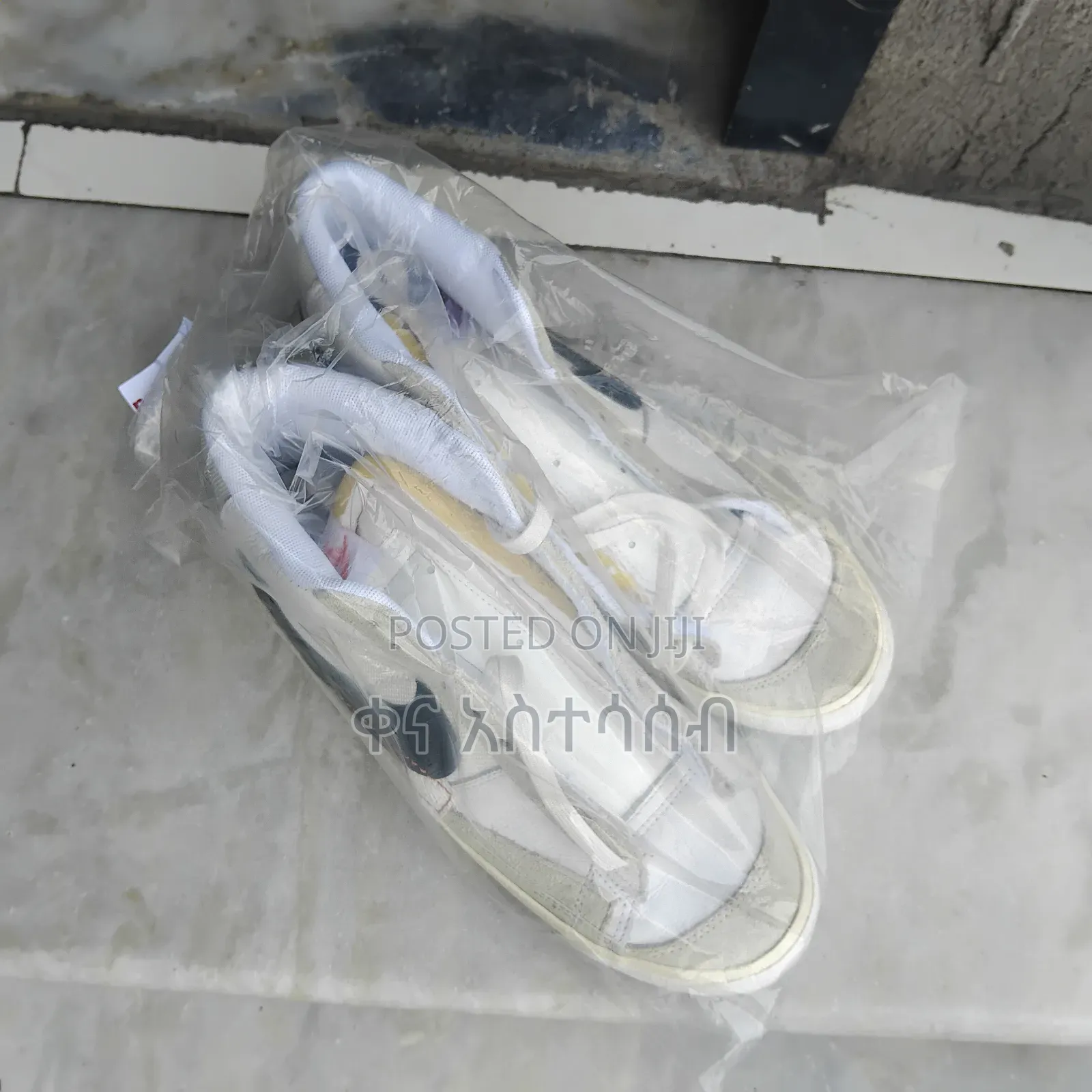 ኦሪጅናል አዲስ የ አሜሪካ ናይኪ ጫማ Nike High Top Shoes (43ቁጥር)