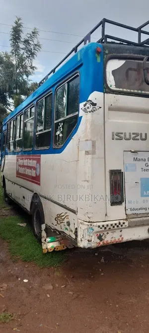 Isuzu GLK6111H1 2009 Blue