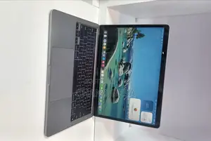 New Laptop Apple MacBook Pro 2020 M1 8GB Apple M1 Pro SSD 256GB