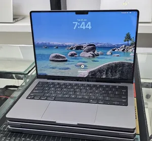 New Laptop Apple MacBook Pro 2021 M1 16GB Apple M1 Pro SSD 512GB