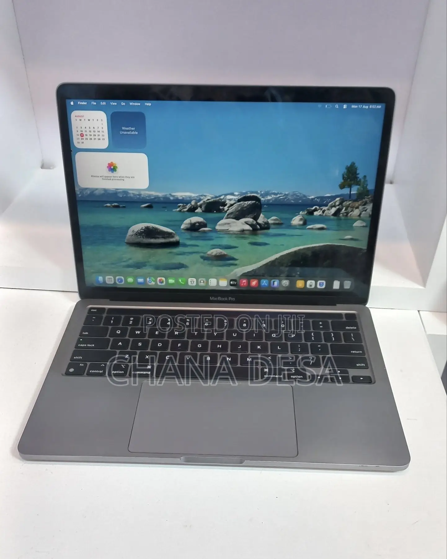 New Laptop Apple MacBook Pro 2020 M1 8GB Apple M1 Pro SSD 256GB