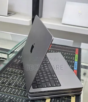 New Laptop Apple MacBook Pro 2021 M1 16GB Apple M1 Pro SSD 512GB