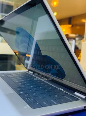 New Laptop HP OmniBook Ultra Flip 14" 16GB Intel Core Ultra 7 SSD 1T