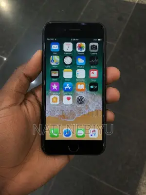 Apple iPhone 7 32 GB Black