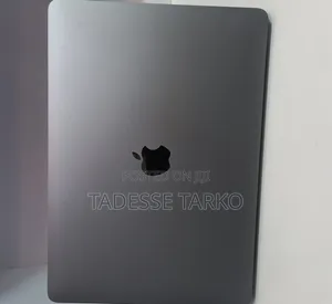 New Laptop Apple MacBook Pro 2020 M1 8GB Apple M1 Pro SSD 256GB