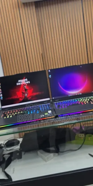 New Laptop Lenovo Legion Pro 7 48GB Intel Core i9 SSD 1T