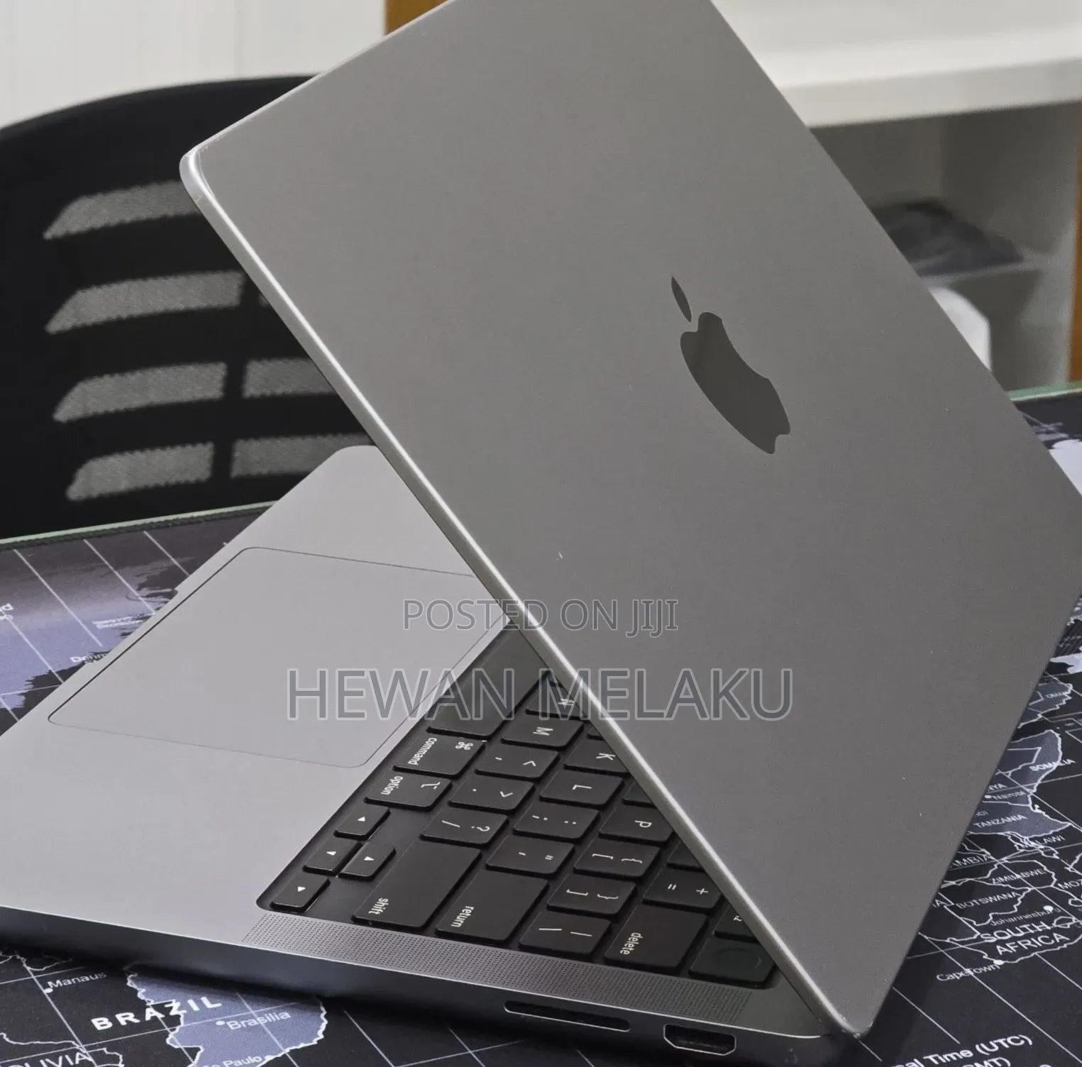 New Laptop Apple MacBook Pro 2023 M3 8GB Apple M3 SSD 512GB