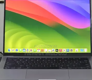 New Laptop Apple MacBook Pro 2023 M3 8GB Apple M3 SSD 512GB