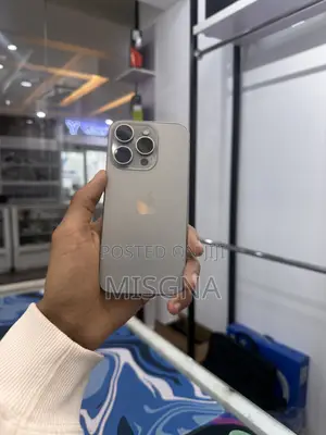 New Apple iPhone 16 Pro 256 GB Silver