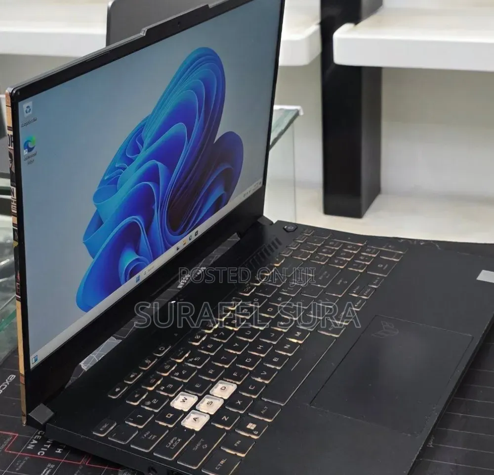New Laptop Asus TUF Dash F15 16GB Intel Core i7 SSD 512GB