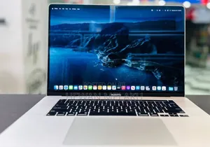 New Laptop Apple MacBook Pro 2019 32GB Intel Core i9 SSD 512GB