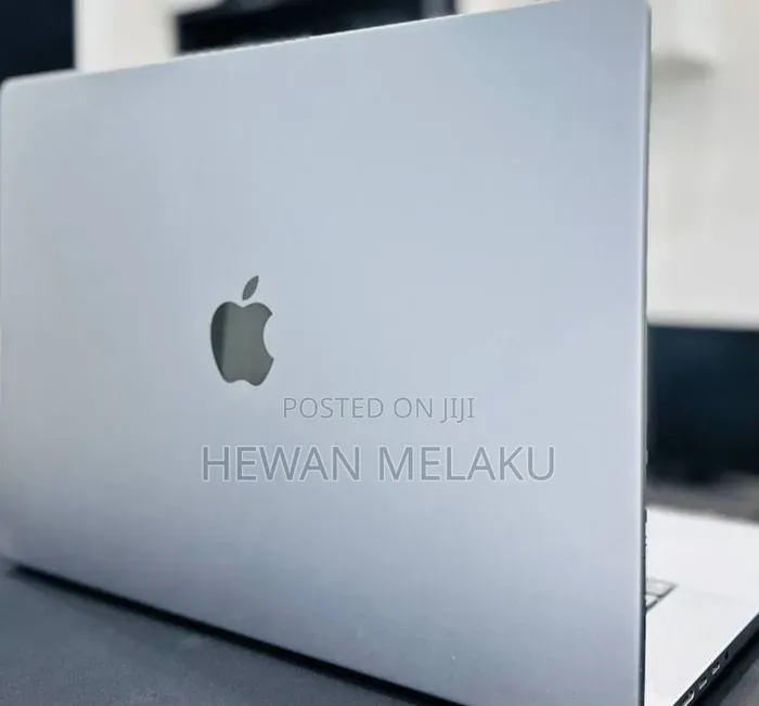 New Laptop Apple MacBook Pro 2021 M1 16GB Apple M1 Pro SSD 512GB