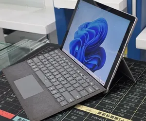 New Laptop Microsoft Surface Pro 7+ 32GB Intel Core i7 SSD 1T