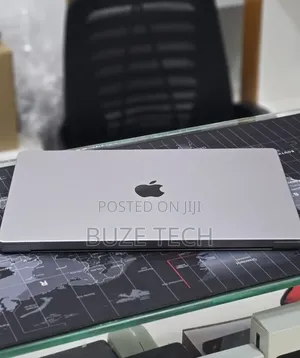 New Laptop Apple MacBook Pro 2023 M2 16GB Apple M2 SSD 512GB