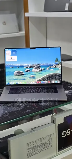 New Laptop Apple MacBook Pro 2023 M2 16GB Apple M2 SSD 512GB