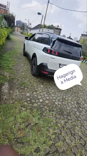 Peugeot 5008 2023 White