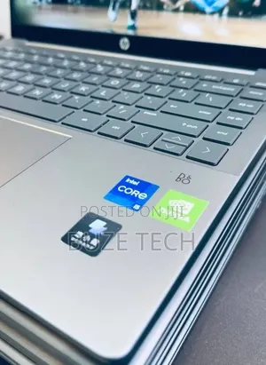 New Laptop HP Pavilion 14 16GB Intel Core i5 SSD 512GB